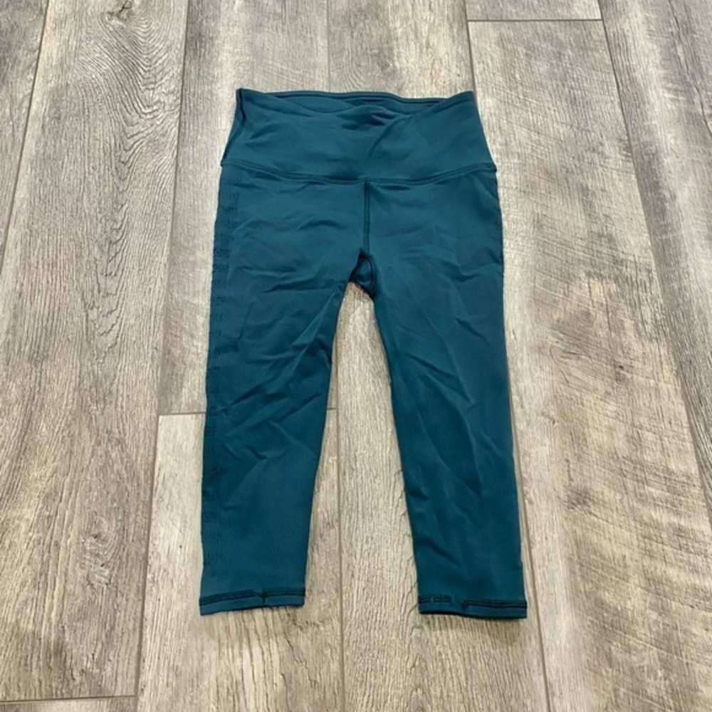 Lululemon‎ Dark Teal Capri Leggings